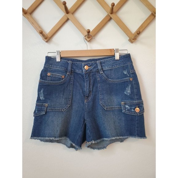 Time and Tru Pants - Time and Tru dark wash denim frayed pocket shorts mid rise 8 womens